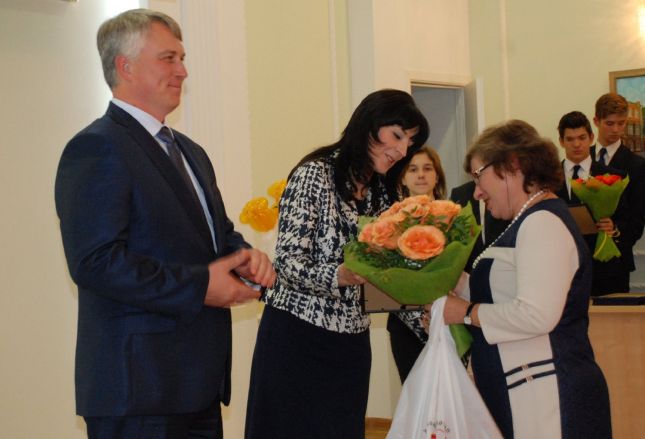 Лучшие учителя Нижнего Новгорода получили заслуженные награды (ФОТО) - фото 23