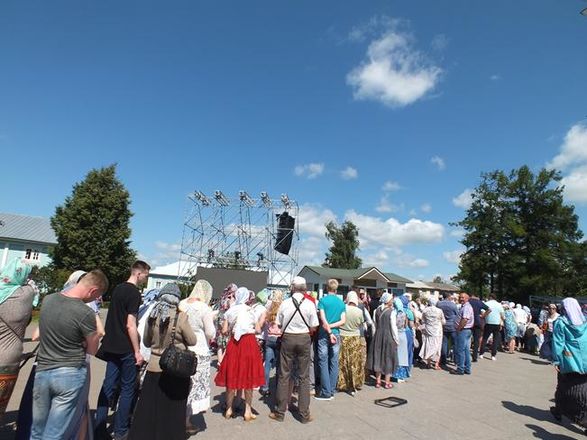 Дивеевские торжества: тысячи паломников почтили память Серафима Саровского (ФОТО)   - фото 26