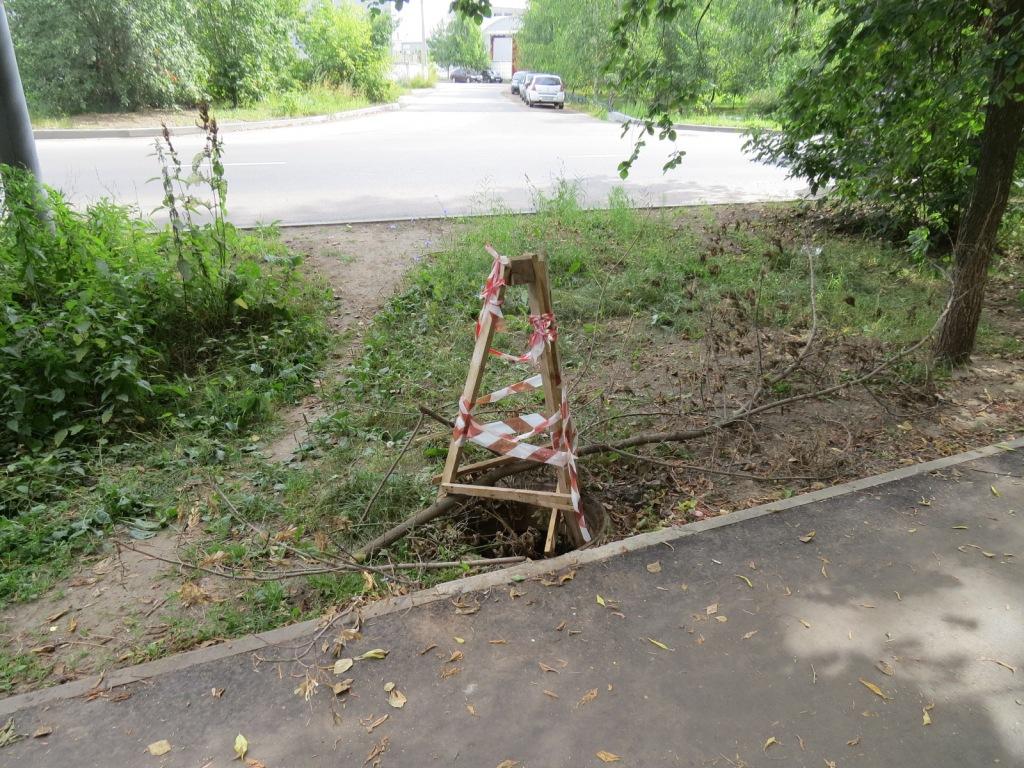 Жители Автозаводского района жалуются на открытые люки (ФОТО) - фото 2