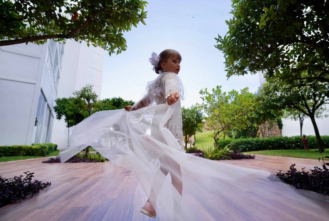 &laquo;Мечтаю сняться в Париже&raquo;. Милое интервью с 9-летней нижегородкой, которая завоевала Гран-при на конкурсе красоты в Сочи - фото 4