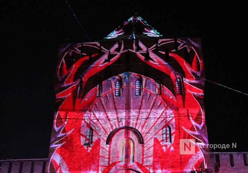 Более 10 млн рублей выделено на световое шоу на башне Нижегородского кремля