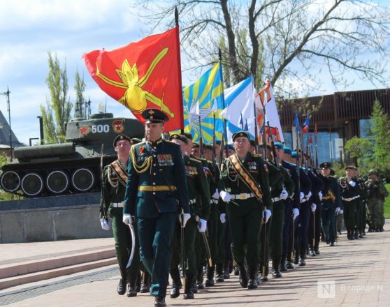 Без парада и салюта: как прошел День Победы в Нижнем Новгороде — фоторепортаж - фото 188