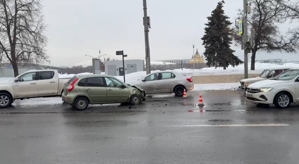 ДТП с пострадавшими произошло на Рождественской в Нижнем Новгороде - фото 1