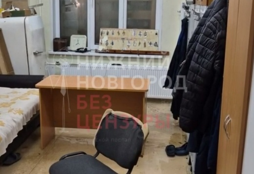 Корпус детской областной больницы затопило по вине подрядчика в Нижнем Новгороде - фото 1