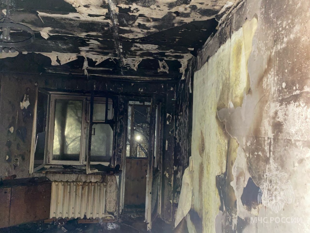 Один человек пострадал и двое спасены на пожаре в Дзержинске - фото 1