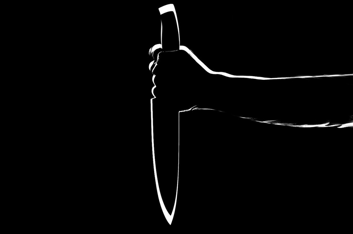 64-летний нижегородец напал с ножом на охранника магазина - фото 1