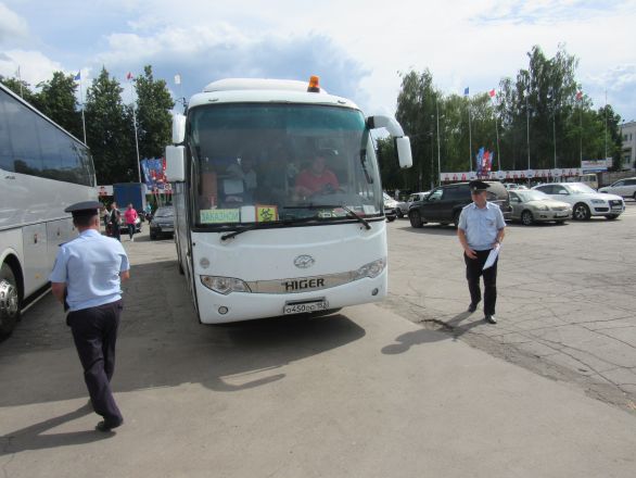 В Нижнем Новгороде обнаружили неисправность тормозов в автобусе для перевозки детей (ФОТО) - фото 4