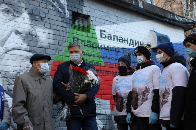 Новое граффити с изображением ветерана появилось на улице Ильинской в Нижнем Новгороде - фото 3