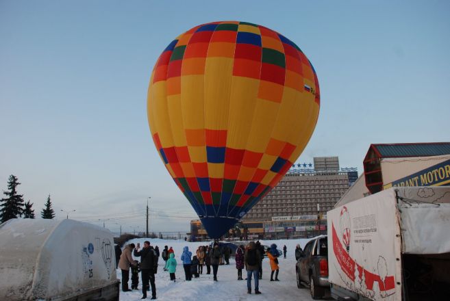 Гонка на воздушных шарах стартовала в Нижнем Новгороде (ФОТО) - фото 23