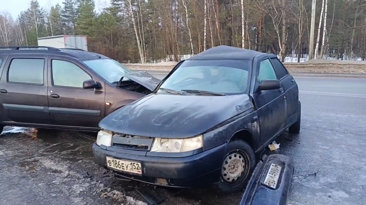 Водители двух «Лад» получили травмы в Сормовском районе