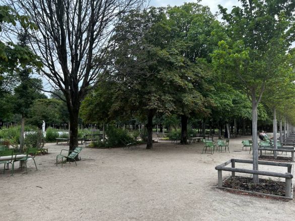 Восторг, бомжи и невкусная еда: нижегородка рассказала об удивительном путешествии в Париж - фото 35