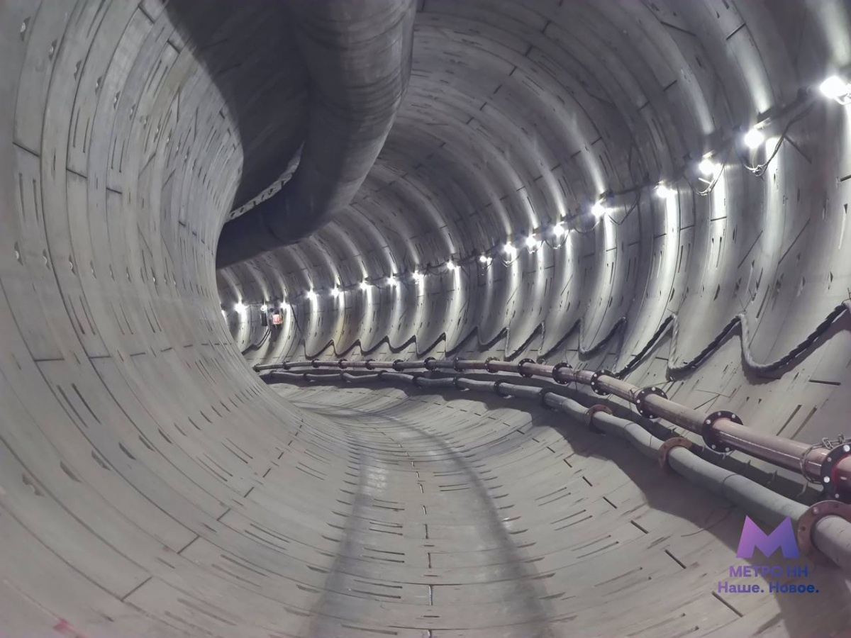 Нижегородцам показали новый тоннель метро до площади Свободы изнутри - фото 1