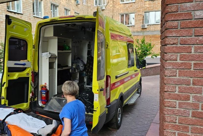 Пострадавшего при теракте в Брянской области врача привезли в Нижний Новгород - фото 1