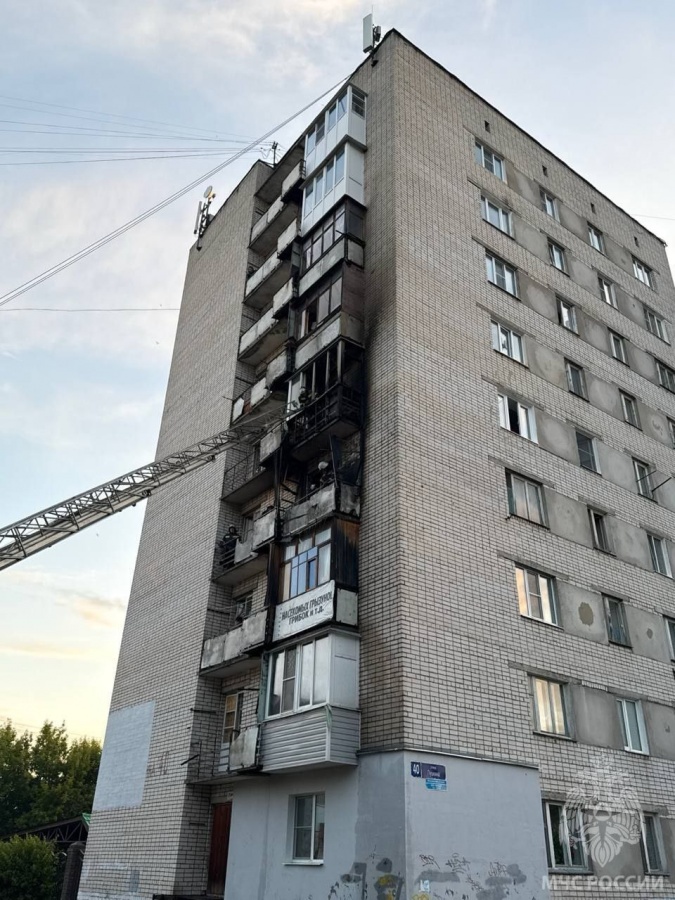 30 человек эвакуировано из-за пожара в многоэтажке в Нижегородской области - фото 1