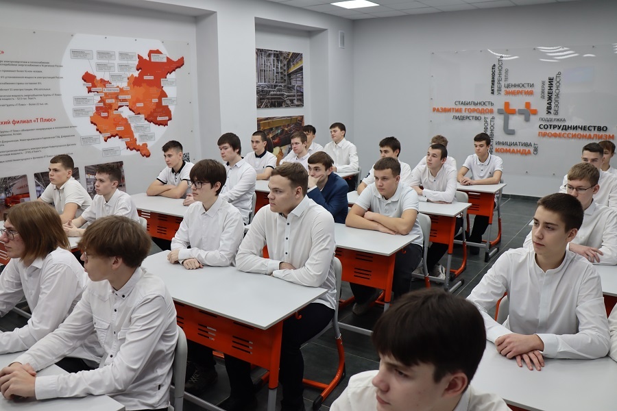 &laquo;Т Плюс&raquo; открыла учебную аудиторию в Кстовском нефтяном техникуме - фото 1