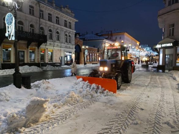 Почти 5 000 человек убирают снег на улицах Нижнего Новгорода - фото 2