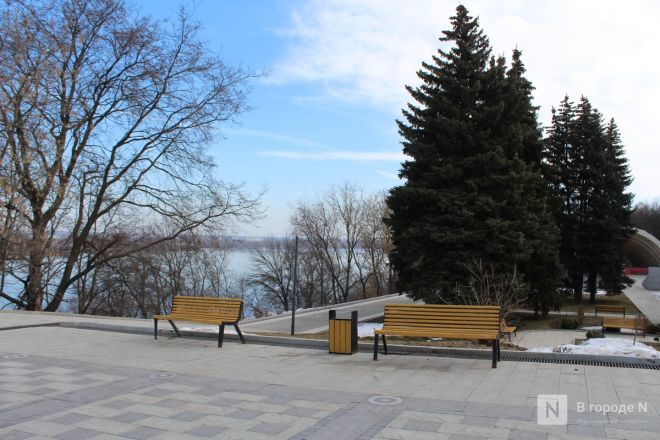Трещит по швам: как выглядит центр Нижнего Новгорода после аномальной зимы — фоторепортаж - фото 81