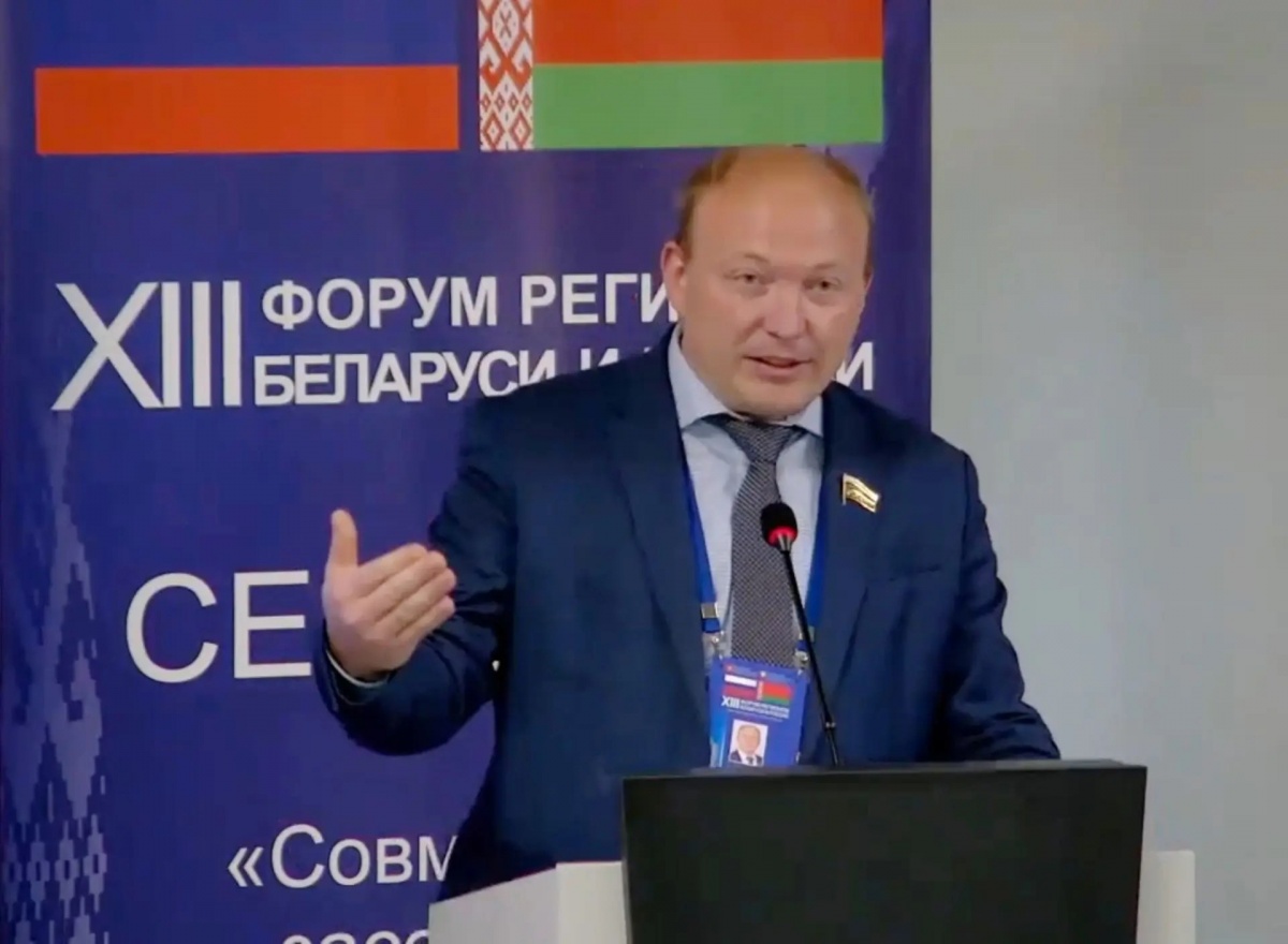 Депутат ЗСНО Максим Ребров обсудил цифровизацию законодательных процессов в Беларуси - фото 1