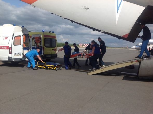 Спецборт МЧС доставил в Нижний Новгород шестерых тяжелобольных пациентов из Грозного (ФОТО) - фото 7