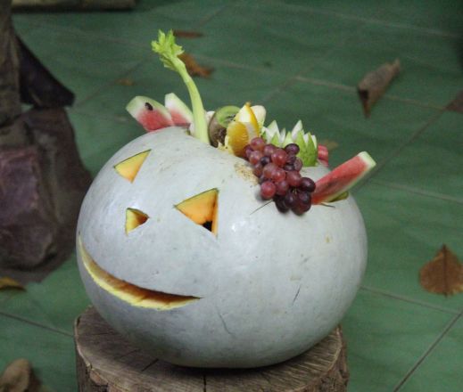 Всем по тыкве: обитатели нижегородского зоопарка отметили Хэллоуин - фото 15