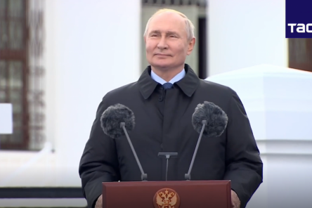 Путин приехал на открытие трассы М-12 в Нижегородскую область