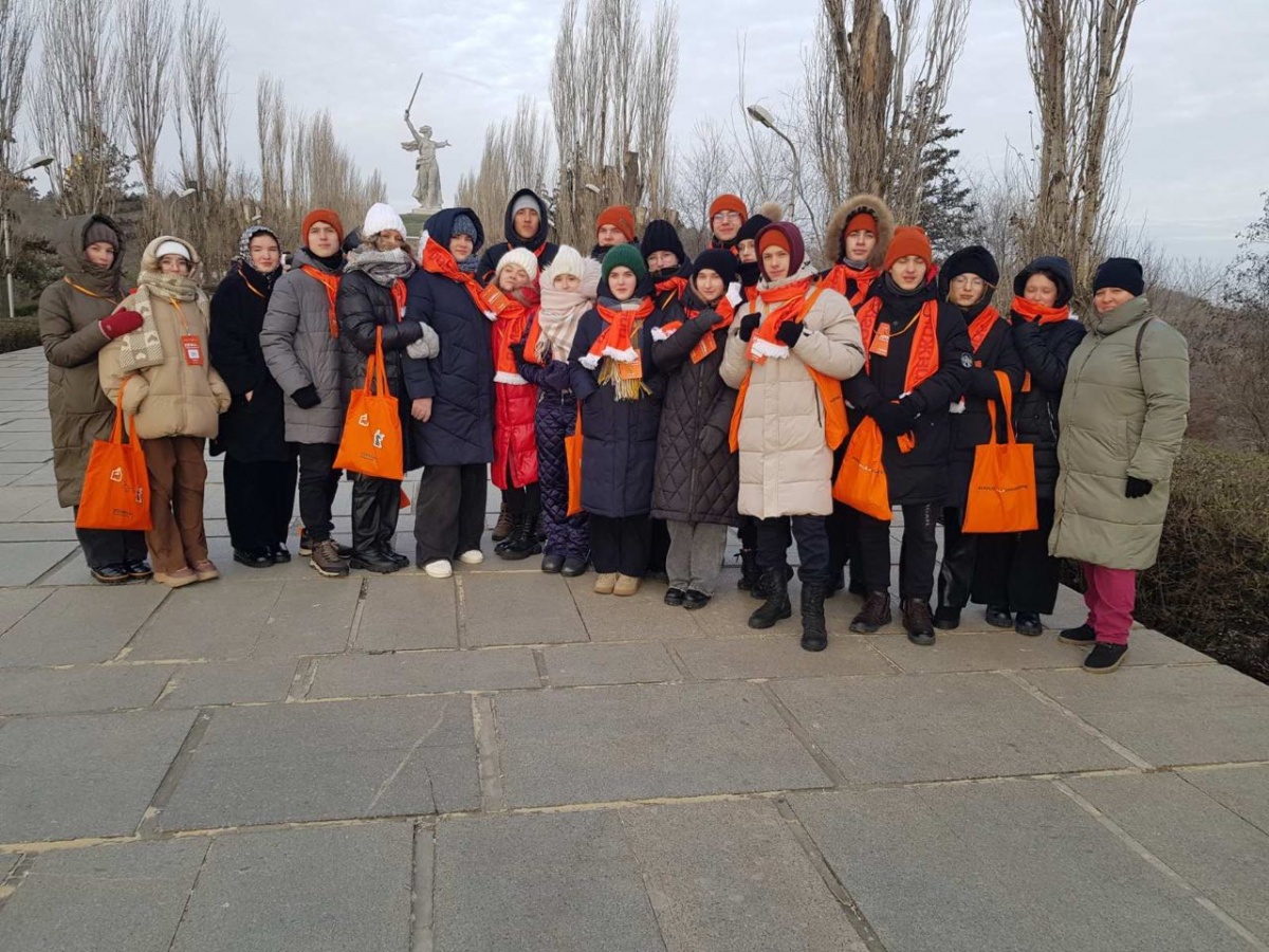 Старшеклассники из Дзержинска отправились в Волгоград на &laquo;Уроки с путешествием&raquo; - фото 1