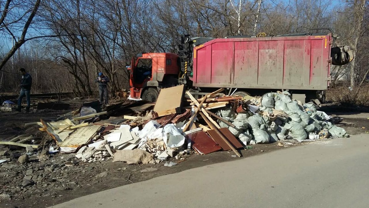 700 кубометров мусора вывезли с улиц Сормовского района