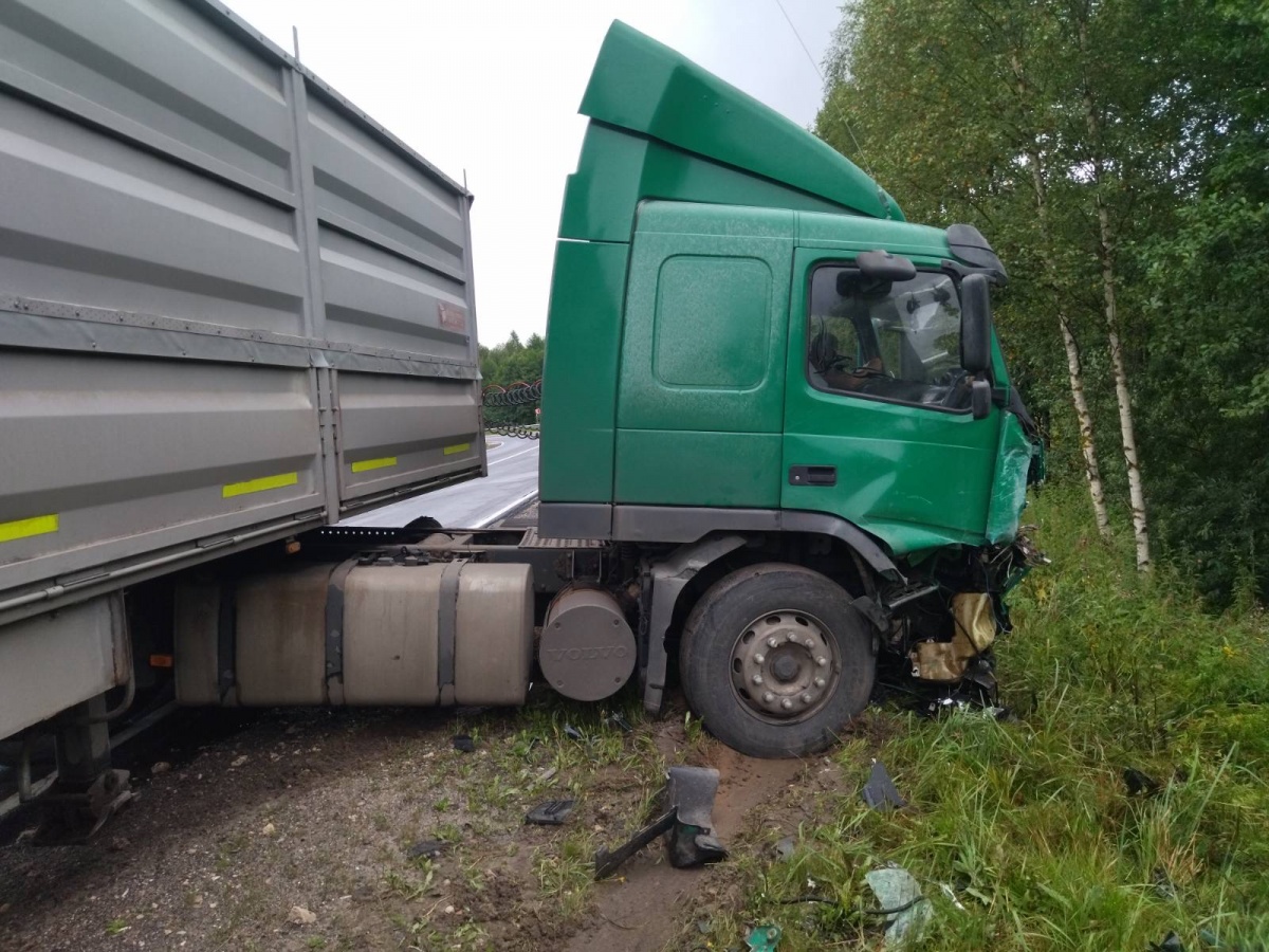 Дело завели по факту смертельного ДТП с фурой в Нижегородской области - фото 1